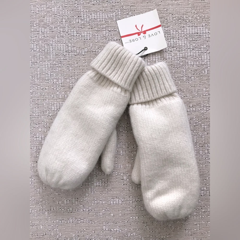 Love & Lore Knit Sherpa Lined Mittens